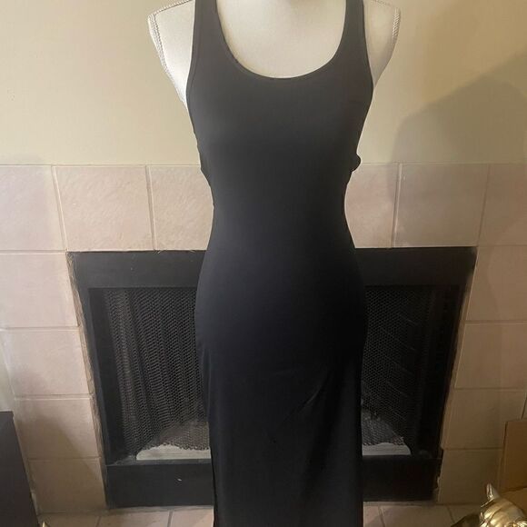 NWT Sleeveless, Strappy cut out back sexy midi Dress/ Black - Picture 4 of 9